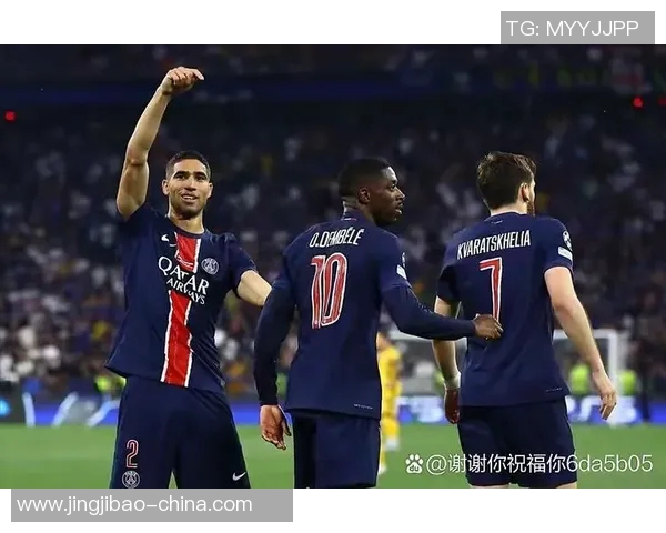 巴黎圣日耳曼友谊赛大胜那不勒斯乌龙球引发全场热烈反响与点评