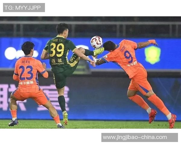 中超赛场惊现冷门那不勒斯绝杀波尔图引发全场狂欢