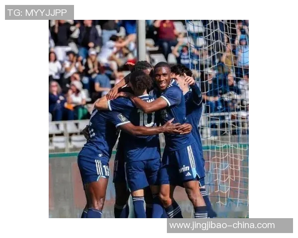 中超激战巴黎圣日耳曼与尤文图斯战成平局战术解析引发全场热议 中超激战巴黎圣日耳曼与尤文图斯战成平局战术解析引发全场热议